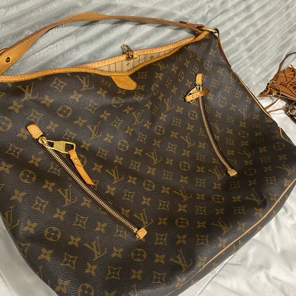 Rare. Gently used condition. - Picture 2 of 4